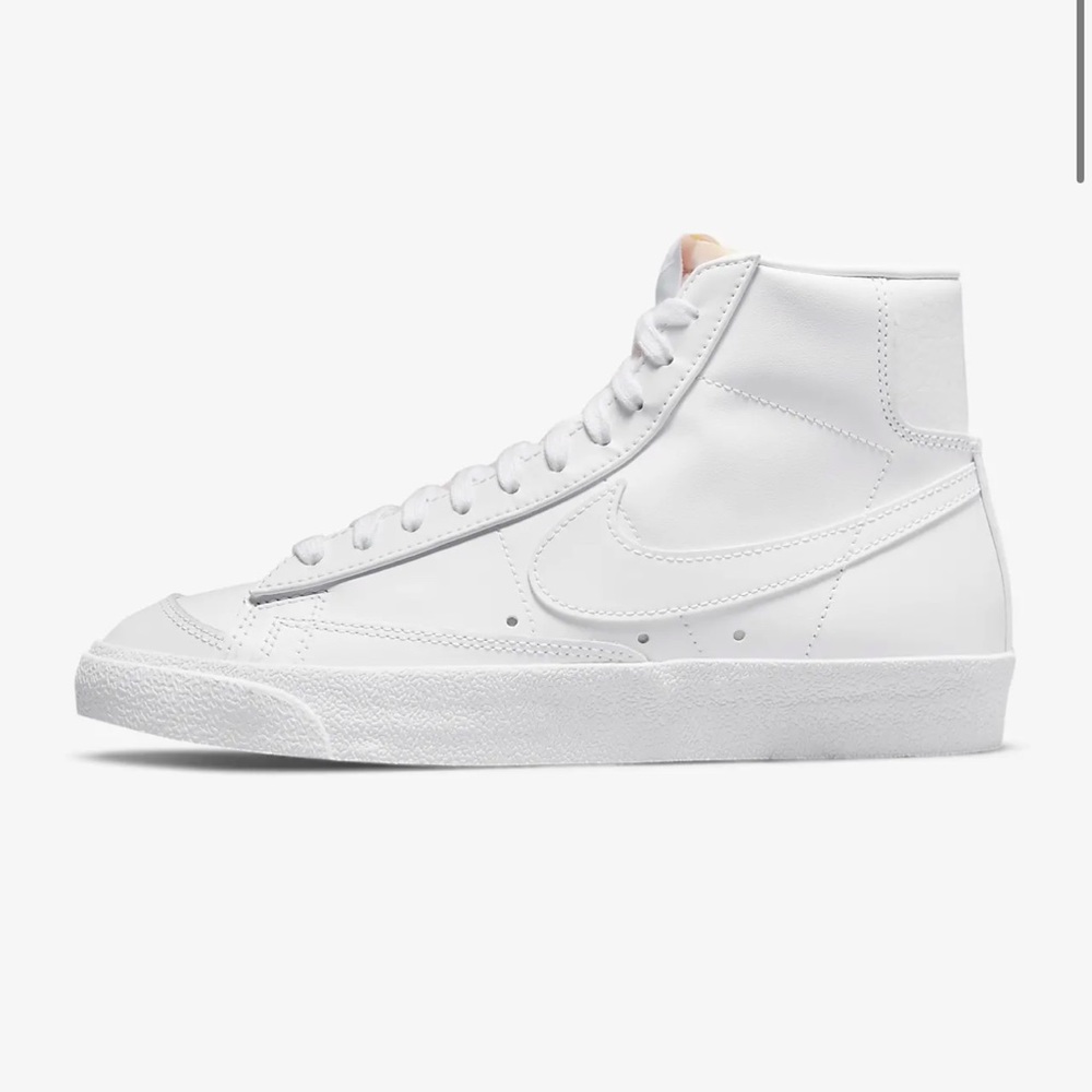 NIKE BLAZER MID ‘77 VINTAGE